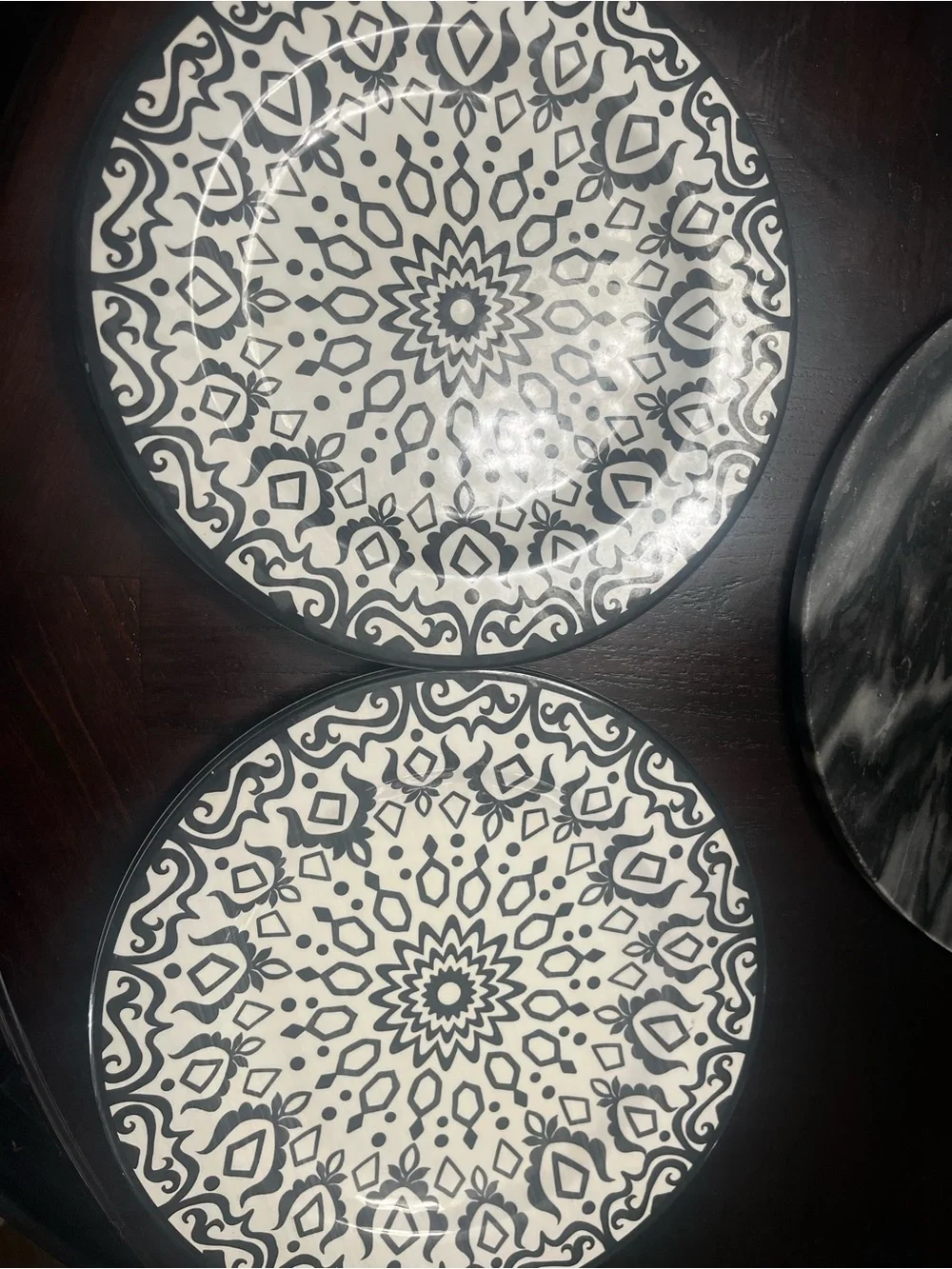 Decorative Black and White Melamine Dinner Plates - Set of 4